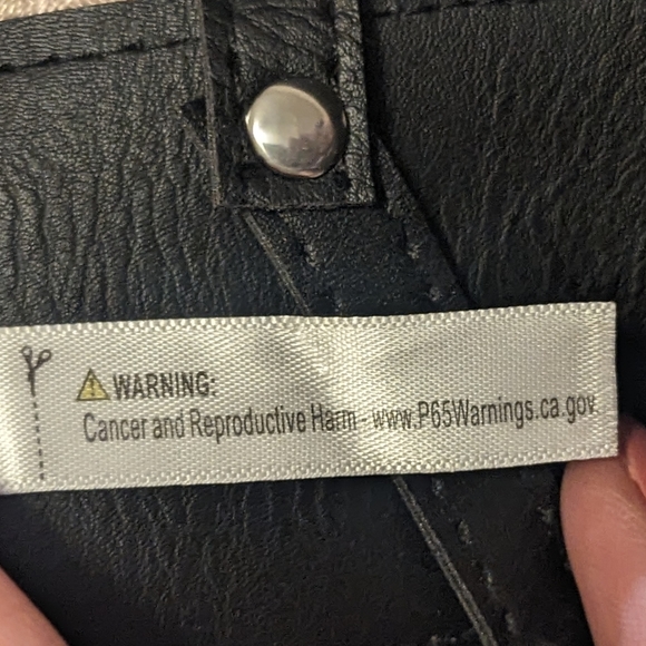 Fashion Nova Black Skirt with Belted Detail - Picture 11 of 11